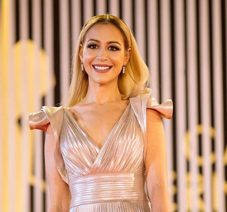 Menna Shalaby Warm Heart Image